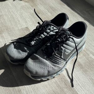 Nike Men’s Air Max 2017